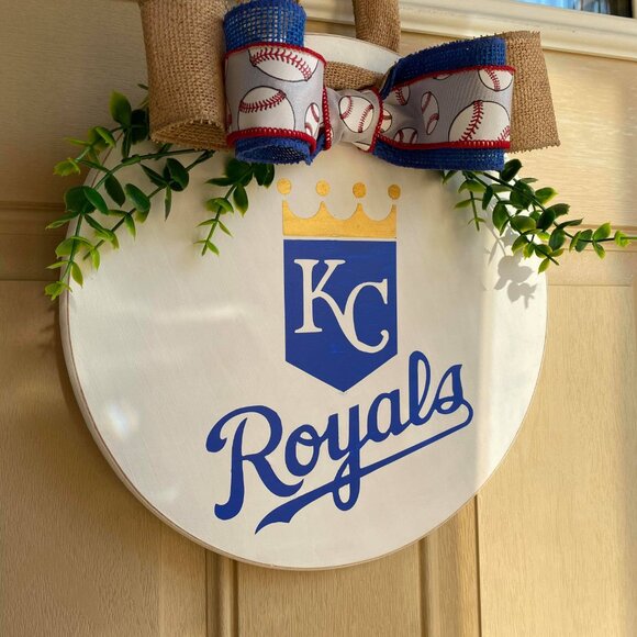 Custom Welcome Wood Door Sign - Picture 13 of 16